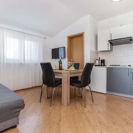 Branka A2 Fix 1 * 波雷奇