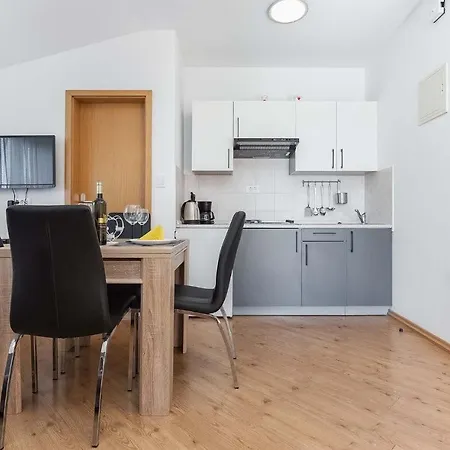 Branka A2 Fix 1 公寓 *